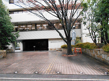 愛知県自治センター入口